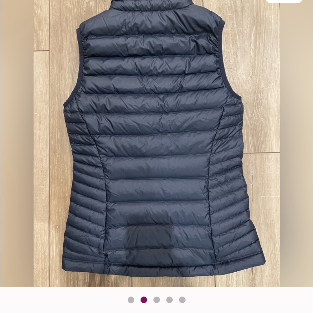 Patagonia Women's Down Sweater Vest XXS Navy NWOT - Picture 13 of 16